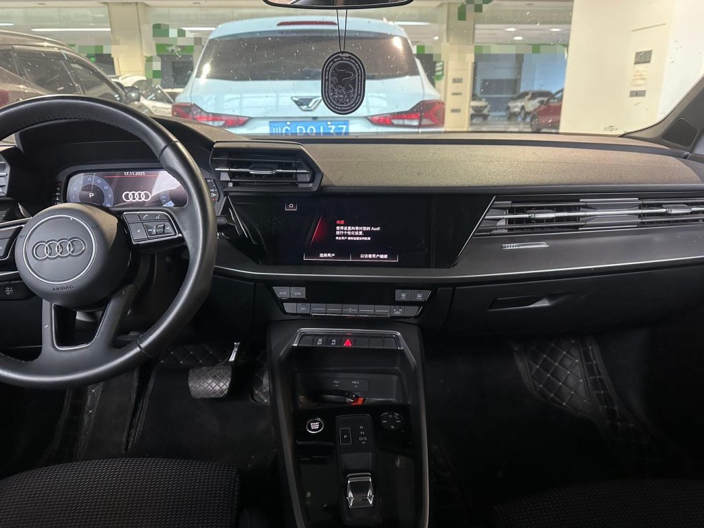 Audi A3 2022 модельный год A3L Limousine 35 TFSI Progressive Sport - Huishida Trading