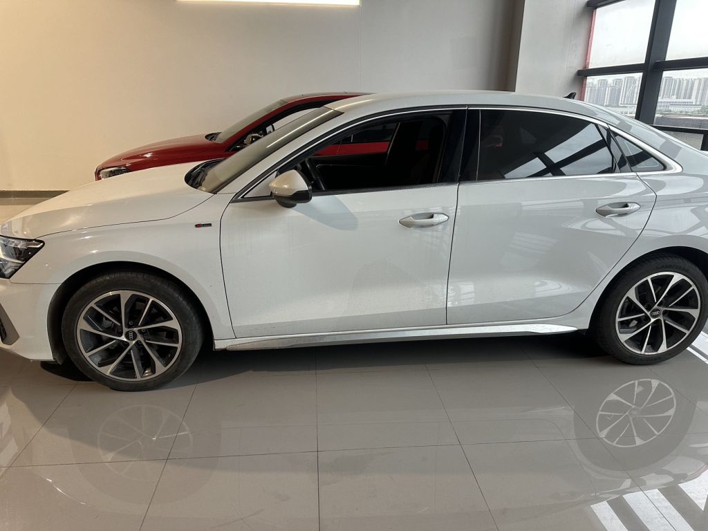 Audi A3 2022 модельный год A3L Limousine 35 TFSI Progressive Sport - Huishida Trading