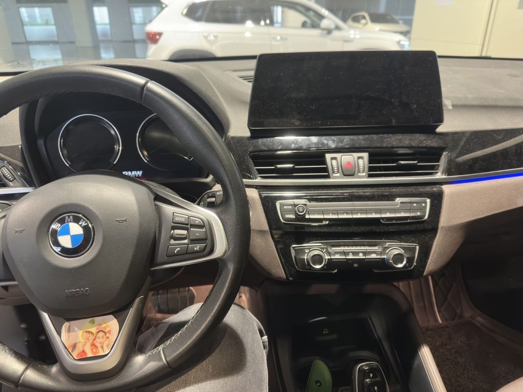 BMW X1 2021 модельного года Обновленный sDrive20Li Sport Line - Huishida Trading