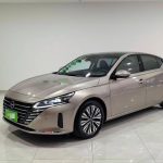 Nissan ALTIMA  Champagne Gold  Модель 2022 года  2.0L XL-Upr Premium Edition