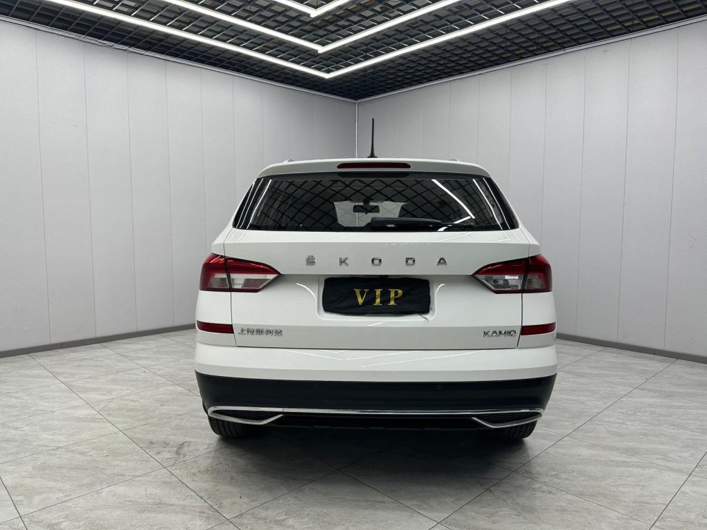 Škoda Kamiq 2021 1,5 л, автоматическая коробка передач, версия Comfort Edition - Huishida Trading