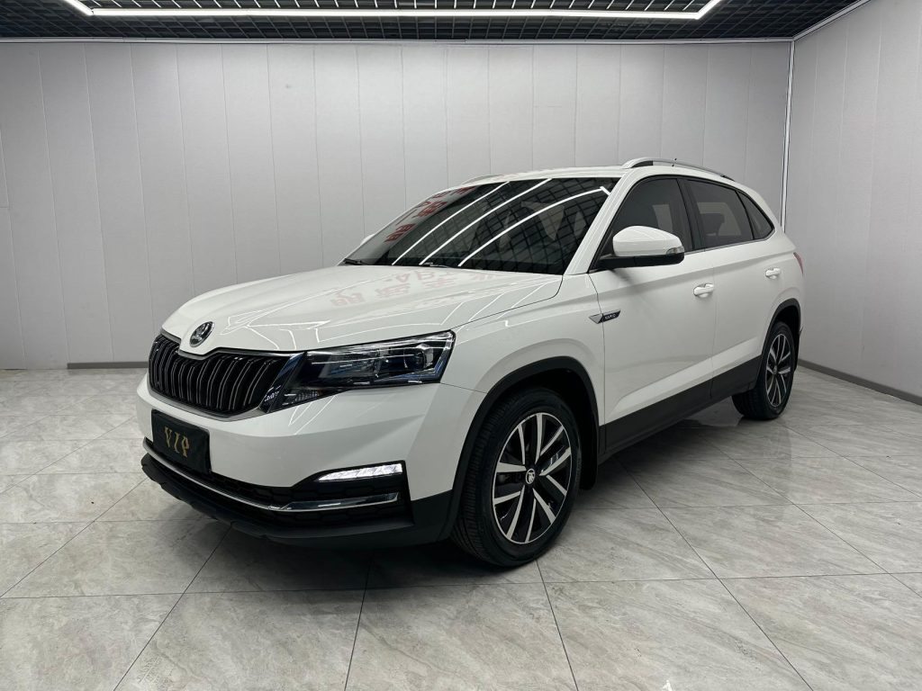Škoda Kamiq 2021 1,5 л, автоматическая коробка передач, версия Comfort Edition - Huishida Trading