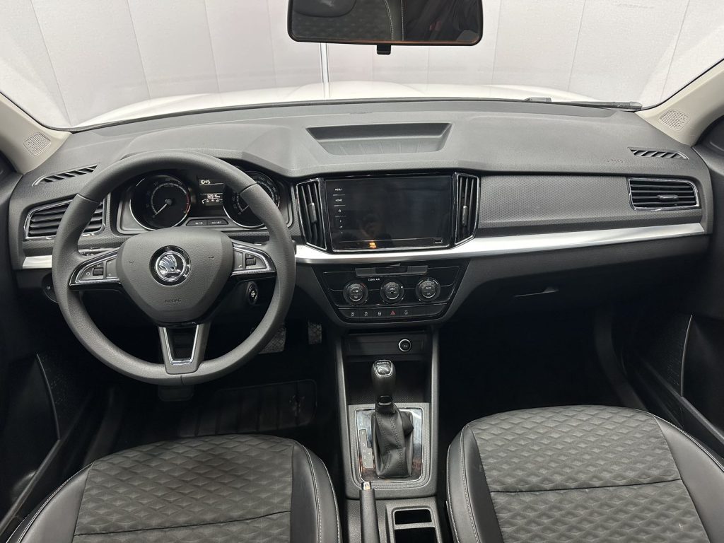 Škoda Kamiq 2021 1,5 л, автоматическая коробка передач, версия Comfort Edition - Huishida Trading