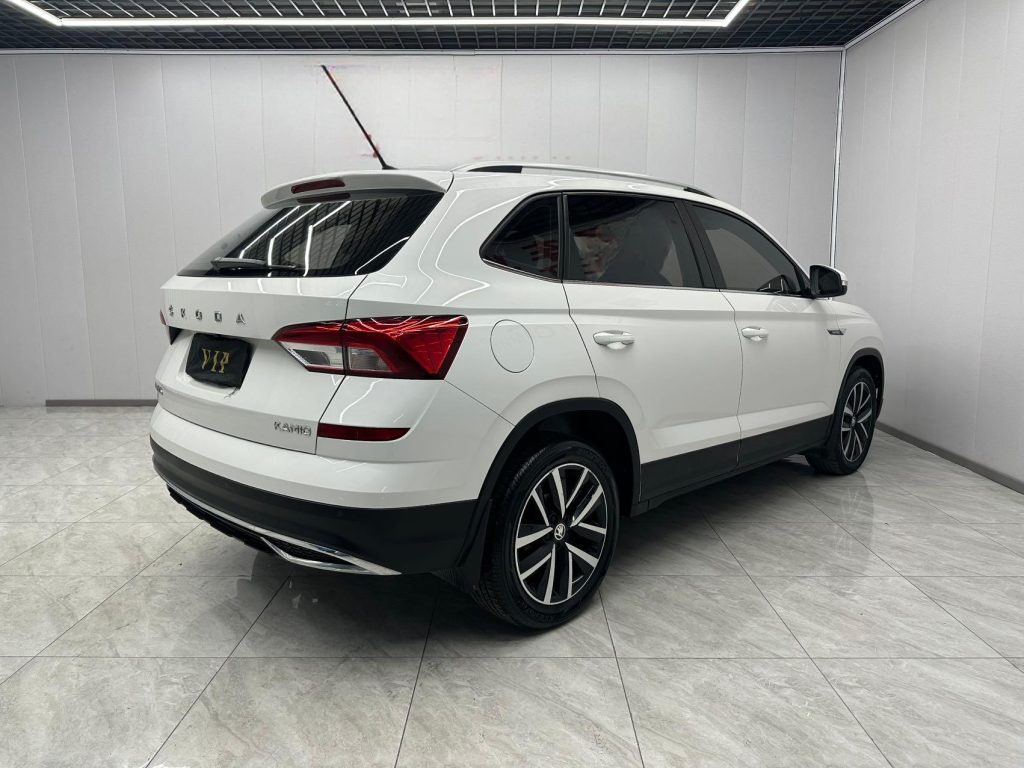 Škoda Kamiq 2021 1,5 л, автоматическая коробка передач, версия Comfort Edition - Huishida Trading