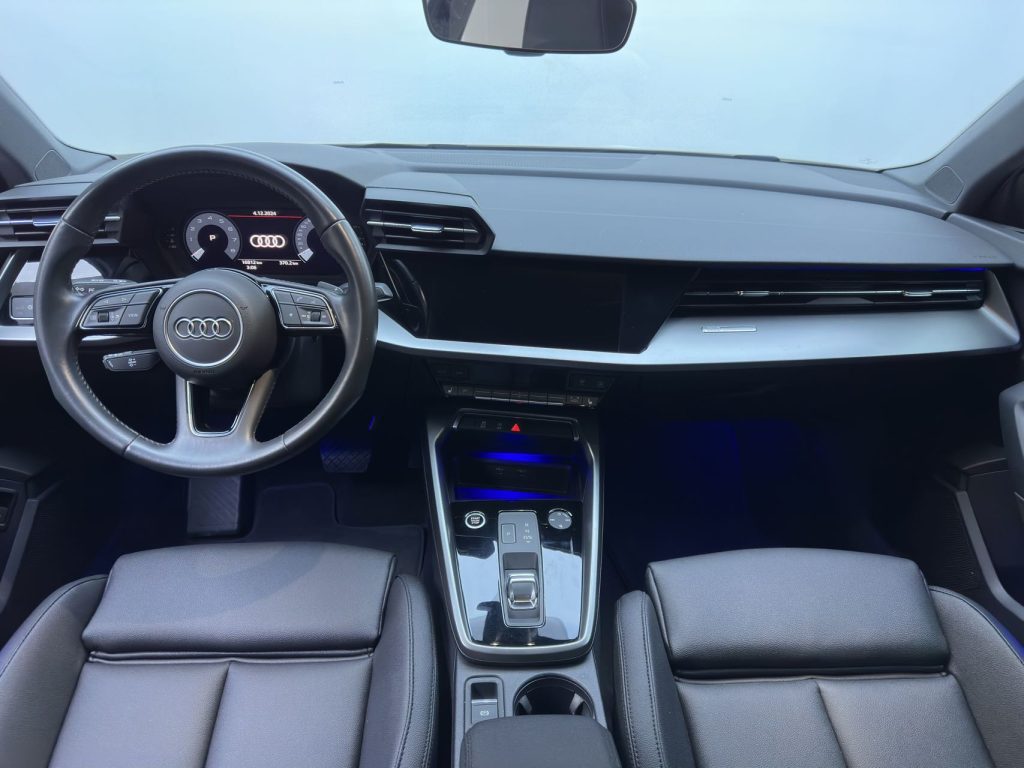 Audi A3 2021 модельный год A3L Limousine 35 TFSI Комплектация Ambition Elegance - Huishida Trading