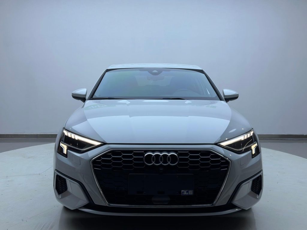 Audi A3 2021 модельный год A3L Limousine 35 TFSI Комплектация Ambition Elegance - Huishida Trading