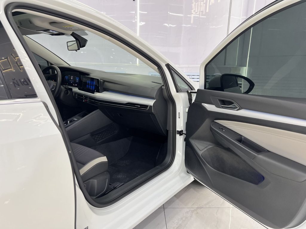 Volkswagen Golf 2021 280TSI DSG Pro - Huishida Trading