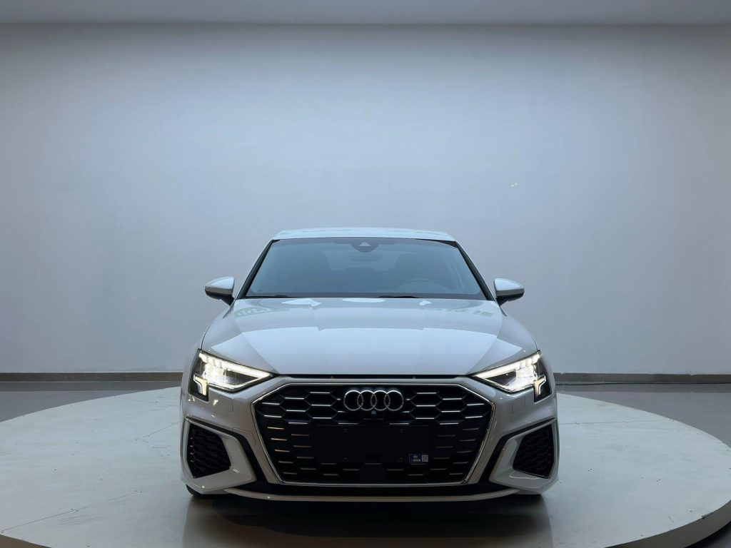 Audi A3 2022 A3L Limousine 35 TFSI Progressive Sport - Huishida Trading