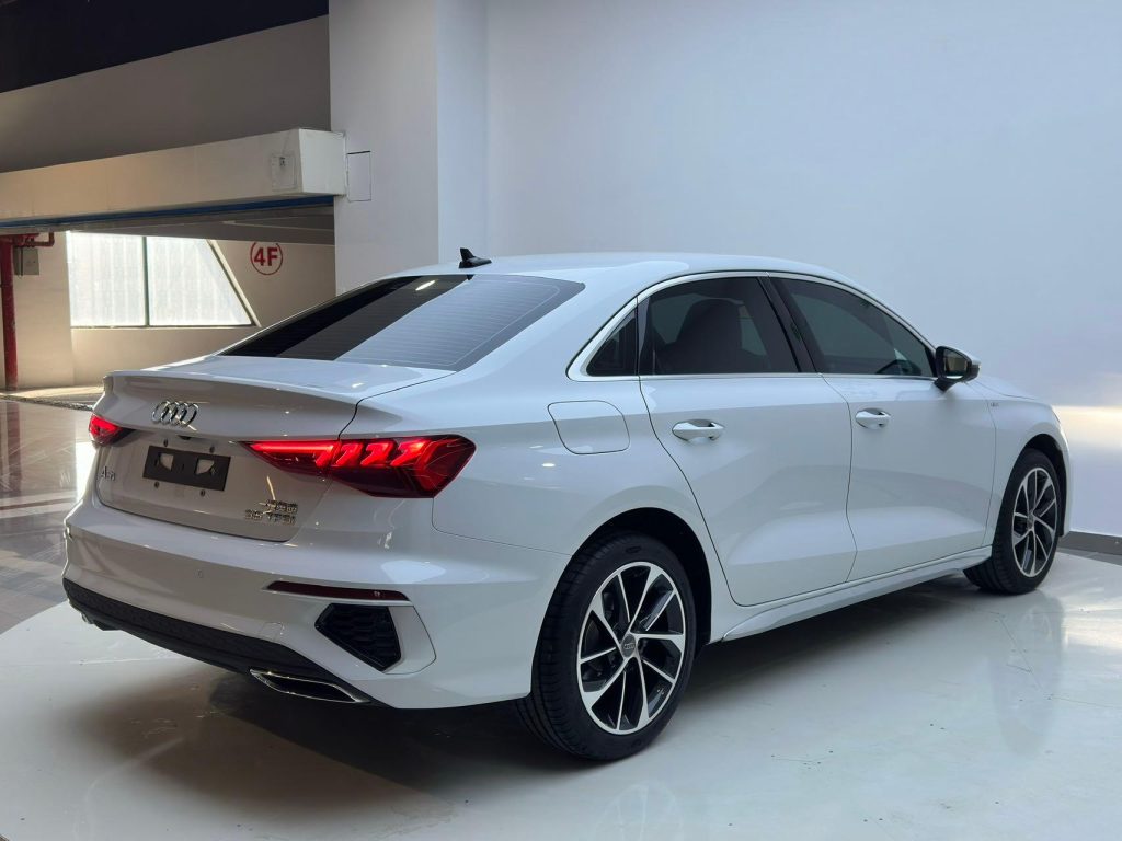 Audi A3 2022 A3L Limousine 35 TFSI Progressive Sport - Huishida Trading