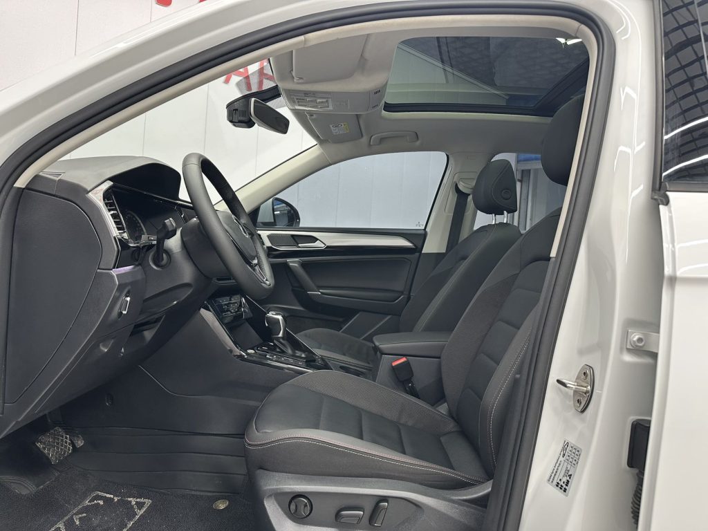 Volkswagen TAYRON 2021 года 280TSI Передний привод Luxury Smart Connect Edition - Huishida Trading