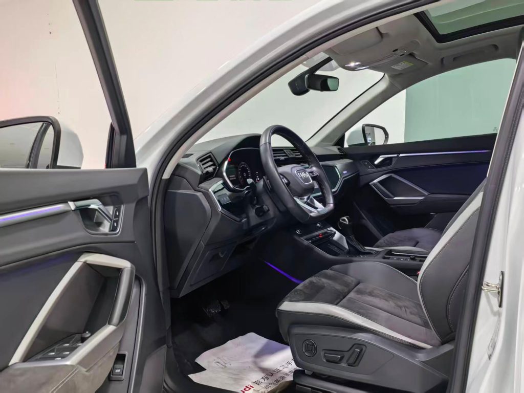 Audi Q3 2022 года 35 TFSI Sportline - Huishida Trading