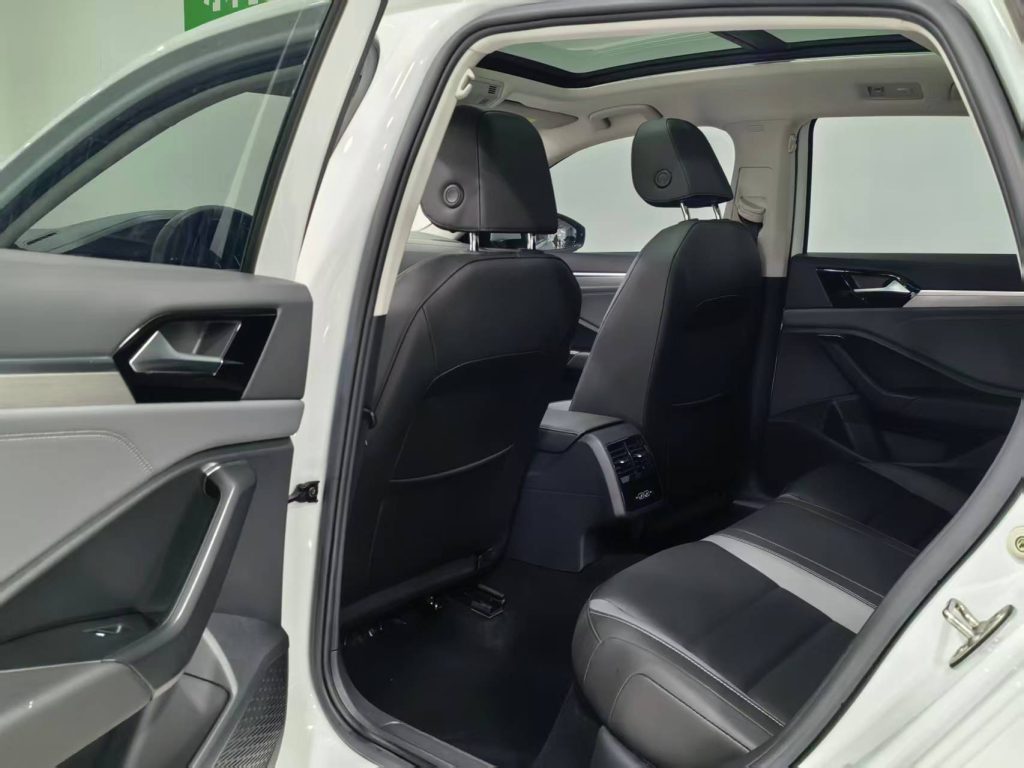 Volkswagen Sagitar 2022 года 280TSI DSG Superior Edition - Huishida Trading