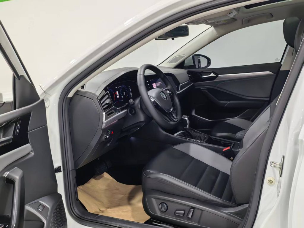 Volkswagen Sagitar 2022 года 280TSI DSG Superior Edition - Huishida Trading