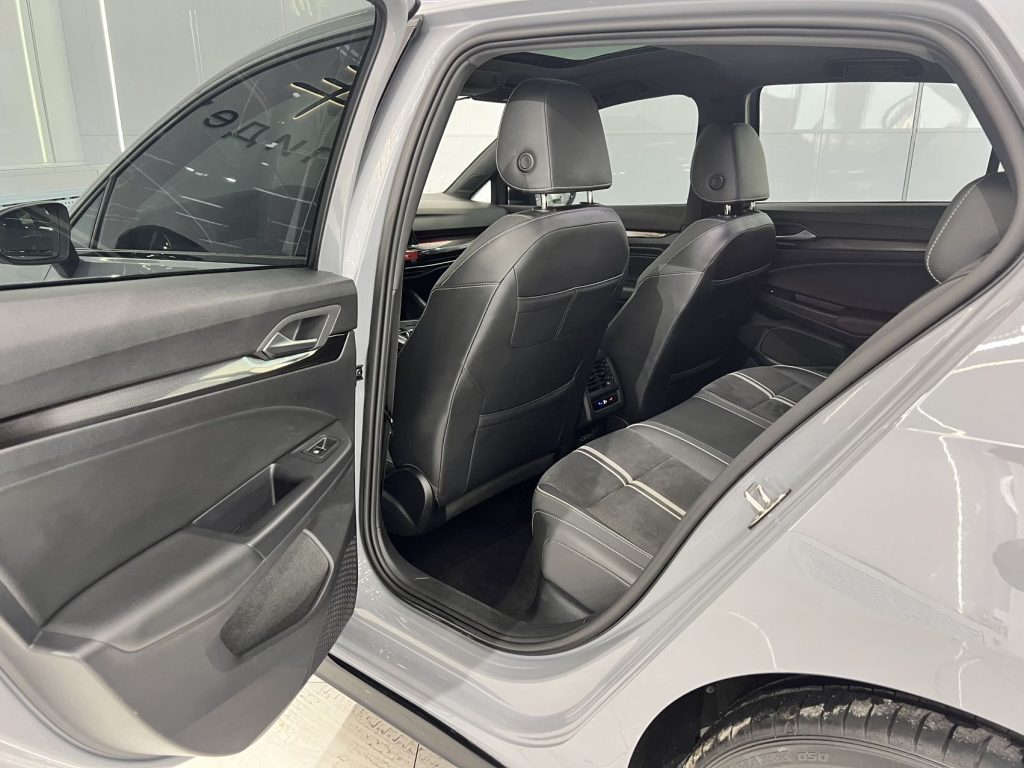 Golf 2021 280TSI DSG R-Line - Huishida Trading