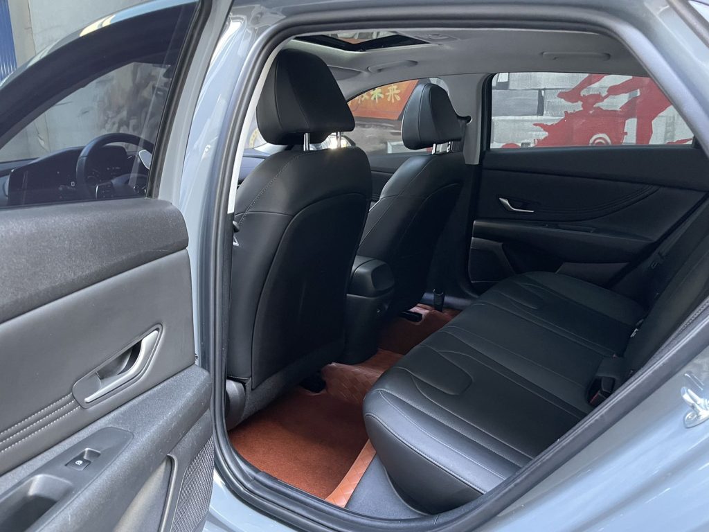 Hyundai Elantra 2022 Модель 1.5L CVT LUX Premium Edition - Huishida Trading