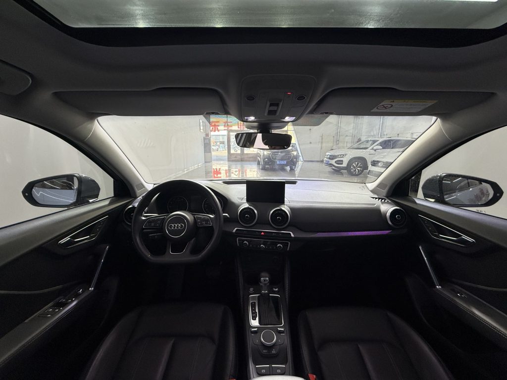 Audi Q2L 2022 35 TFSI Sporty Style National VI - Huishida Trading