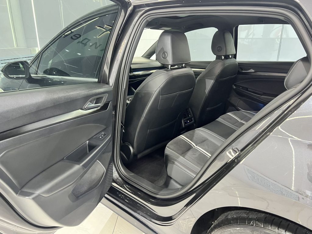 Volkswagen Golf 2021 280TSI DSG R-Line - Huishida Trading