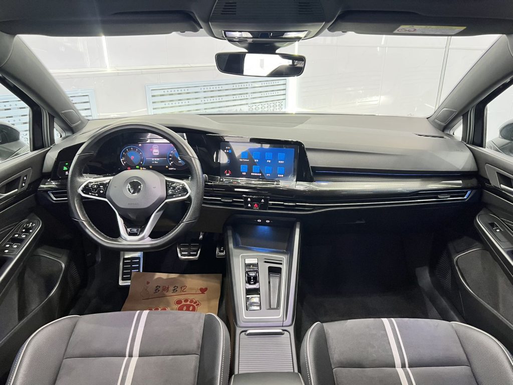 Volkswagen Golf 2021 280TSI DSG R-Line - Huishida Trading