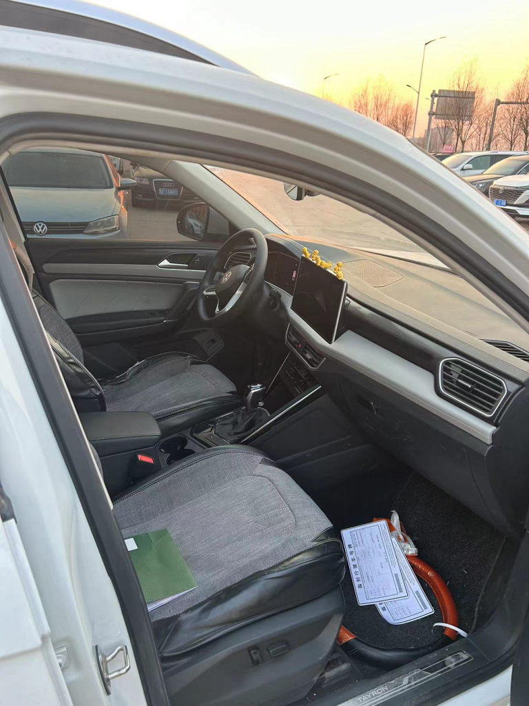 TAYRON 2023 280TSI Передний привод Luxury Plus Advanced Edition - Huishida Trading