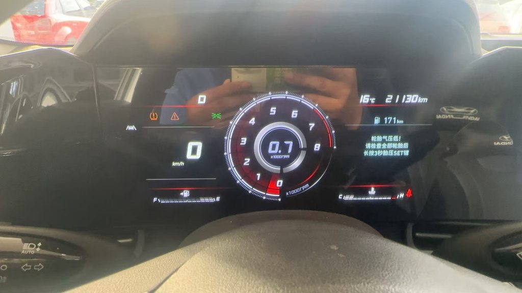 ELANTRA Модель 2022 года, 1,5 л, CVT, LUX Prestige Edition - Huishida Trading