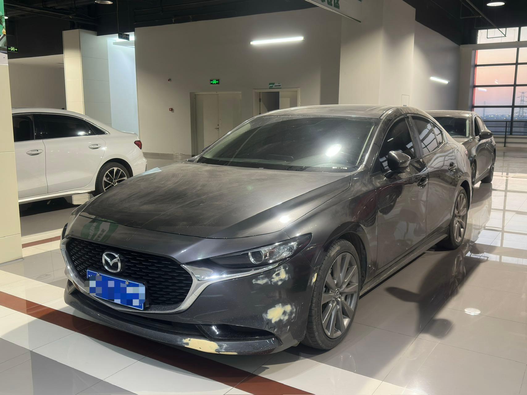 Mazda3 Axela  2021 года  2,0 л  Автоматическая коробка передач Elegance Edition