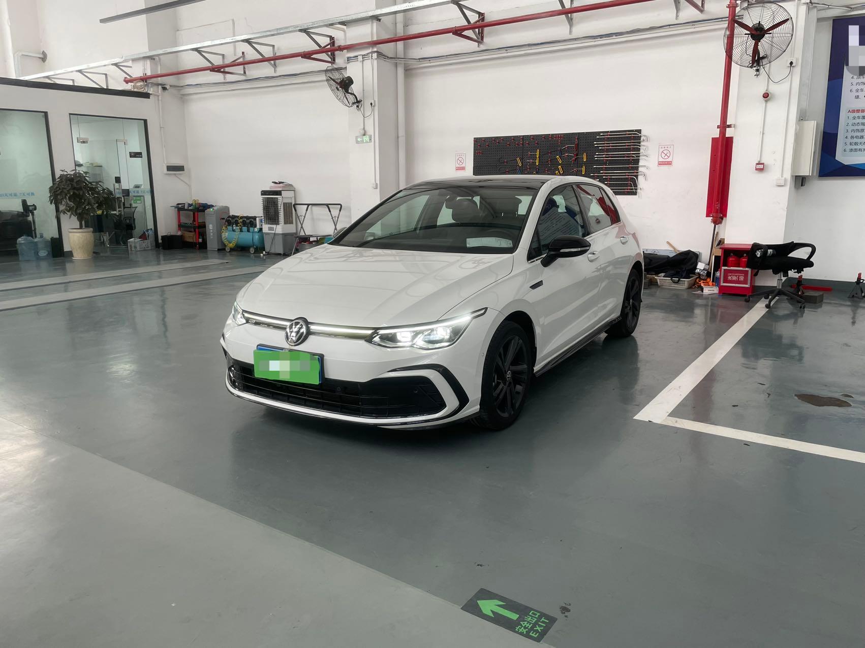 Volkswagen Golf  2023 Модель 280TSI DSG R-Line Lite