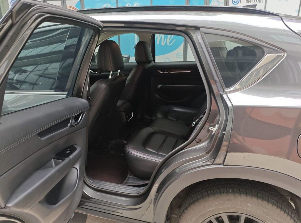 Mazda CX-5 Модель 2021 года, 2,0 л, автоматическая коробка передач, 2WD, Black Knight - Huishida Trading