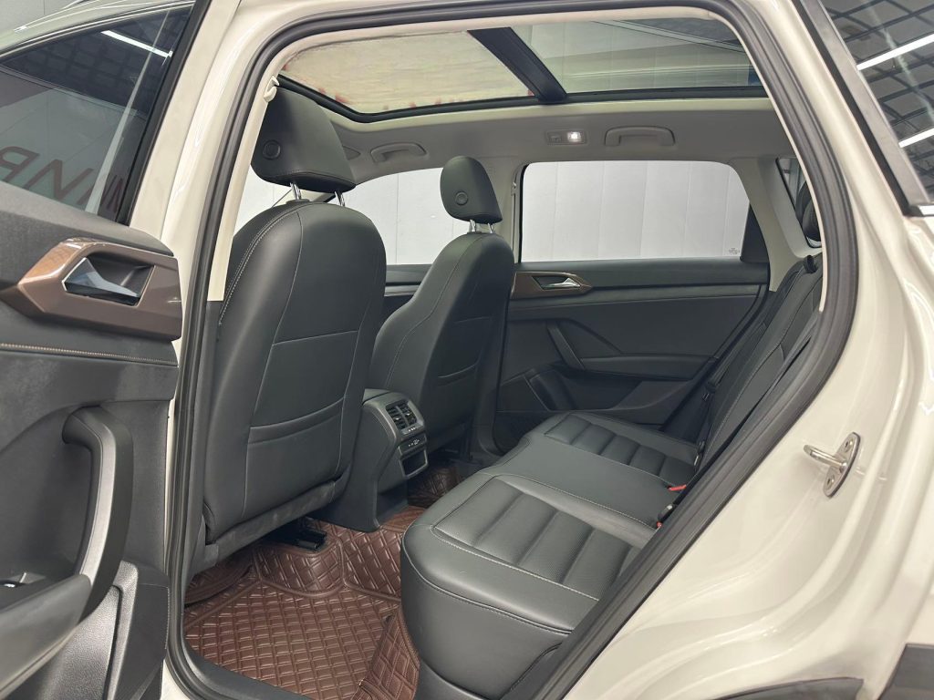 Volkswagen Tharu 2022 года 280TSI Передний привод Luxury Edition - Huishida Trading