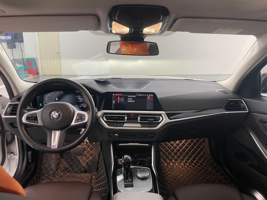 BMW 3 серии 2022 года 320Li M Sport Package - Huishida Trading