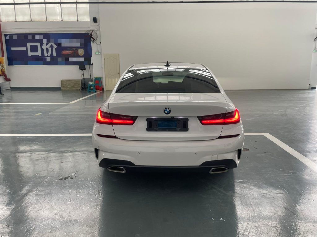 BMW 3 серии 2022 года 320Li M Sport Package - Huishida Trading