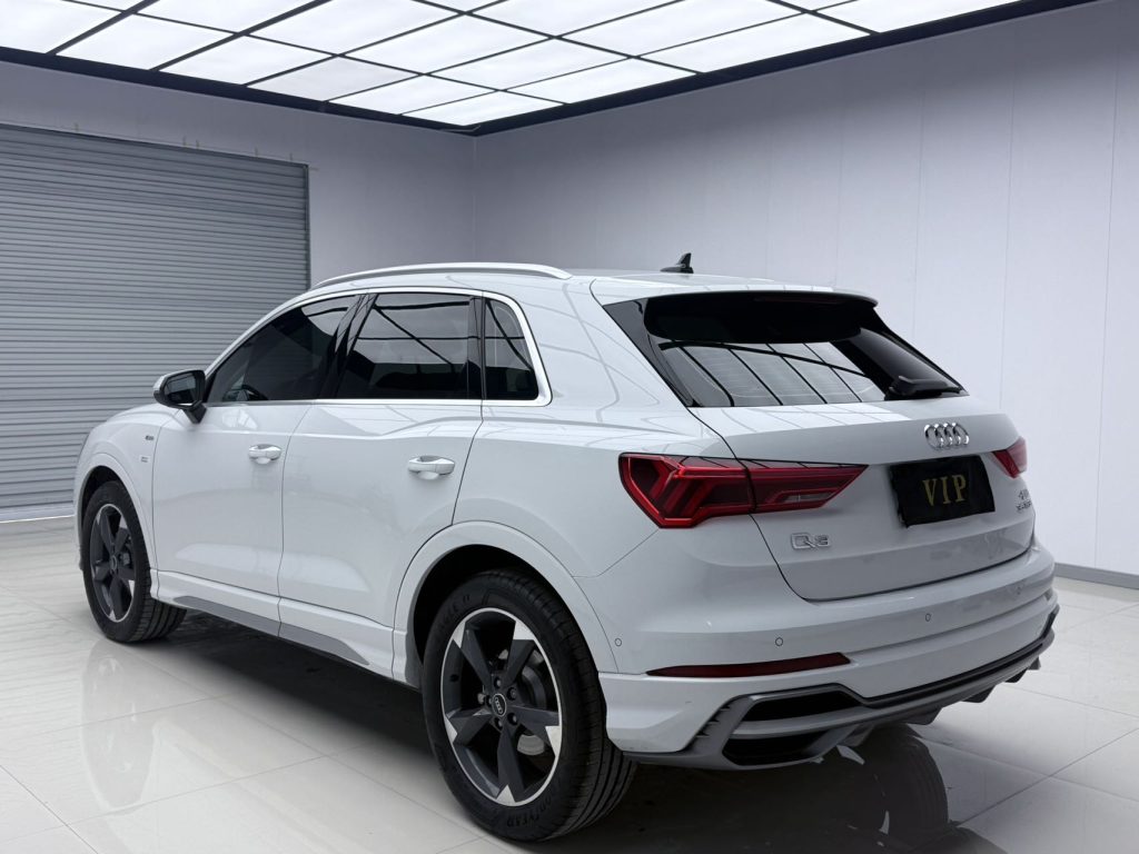 Audi Q3 2023 35 TFSI Sportline (1.4T) - Huishida Trading