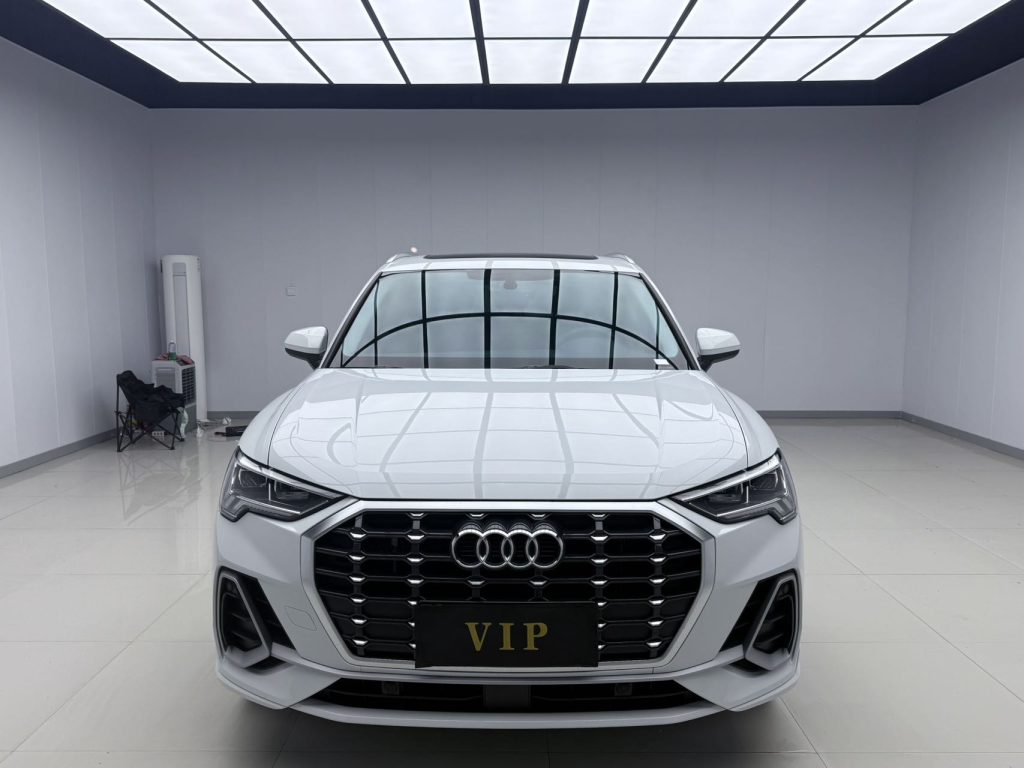 Audi Q3 2023 35 TFSI Sportline (1.4T) - Huishida Trading