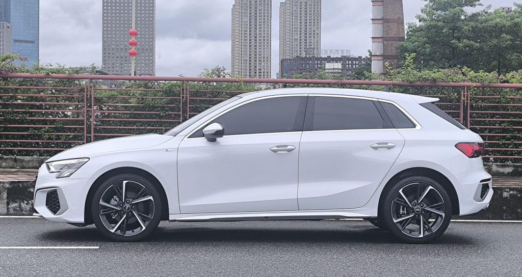 Audi A3 2022 Sportback 35 TFSI Fashion Sport Edition - Huishida Trading