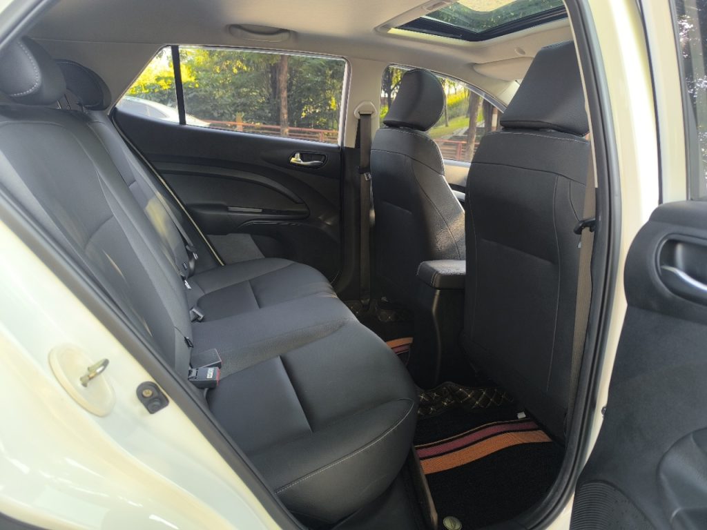 KIA KX1 Модель 2021 года, 1,4 л, CVT, версия с люком - Huishida Trading