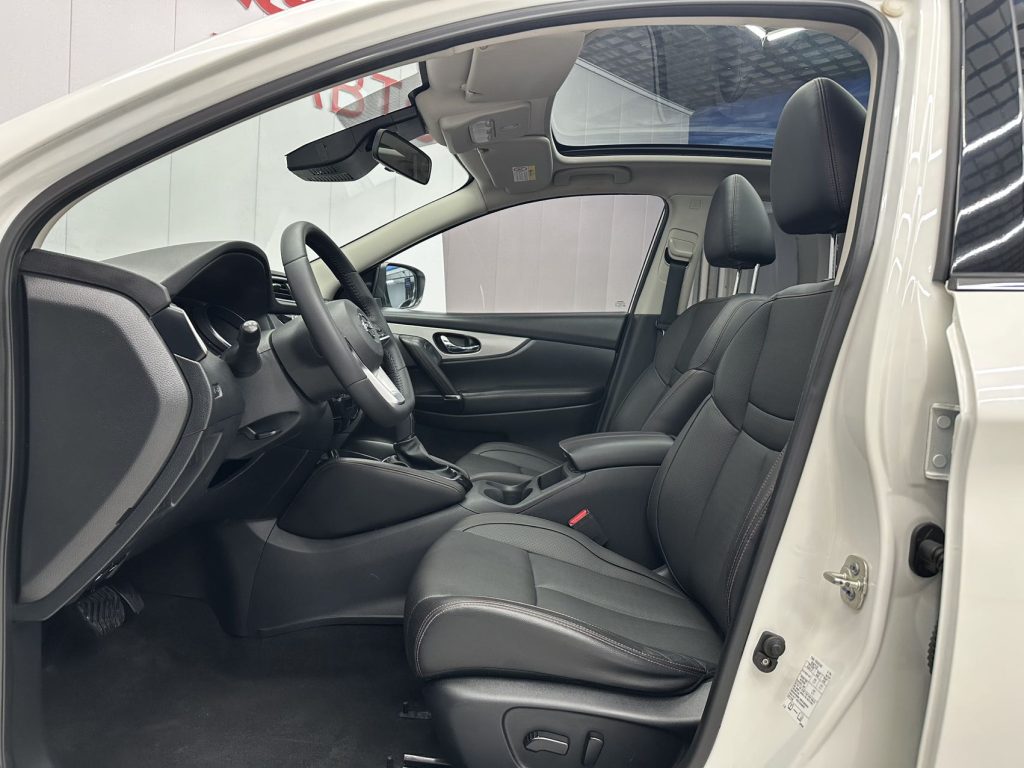 Nissan QASHQAI 2021 года 2,0 л CVT Luxury Edition - Huishida Trading