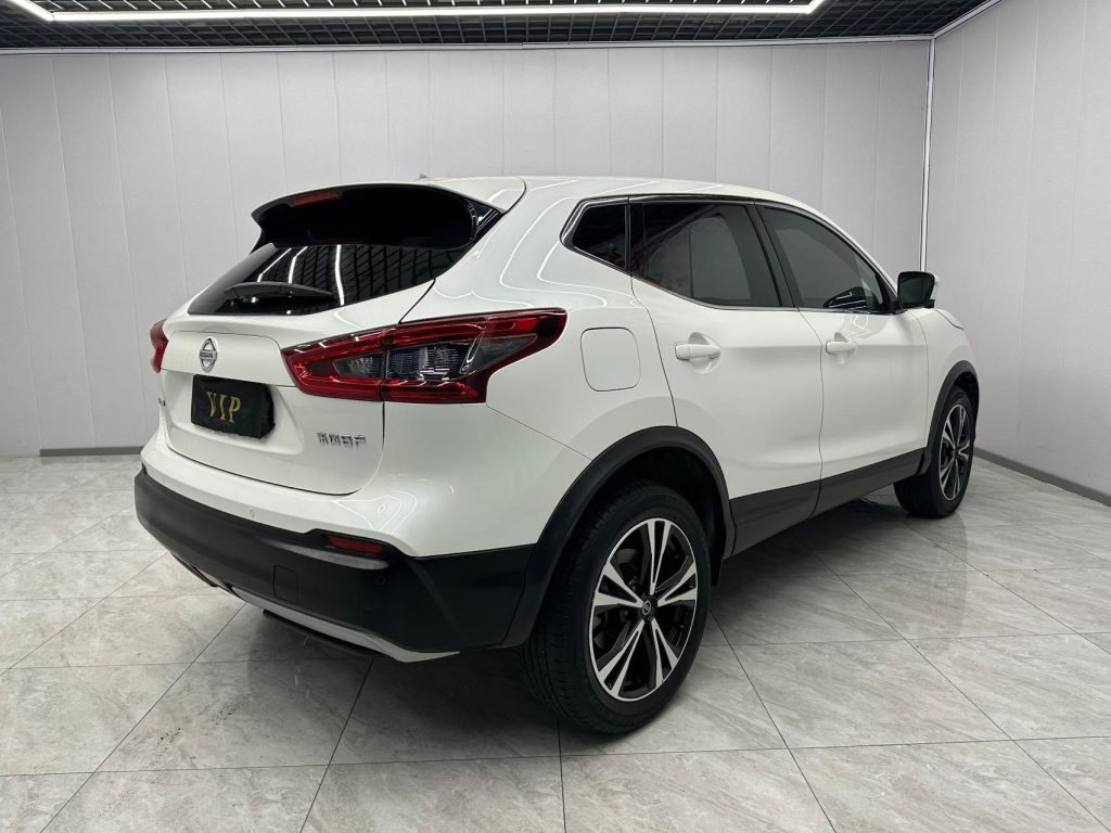 Nissan QASHQAI 2021 года 2,0 л CVT Luxury Edition - Huishida Trading