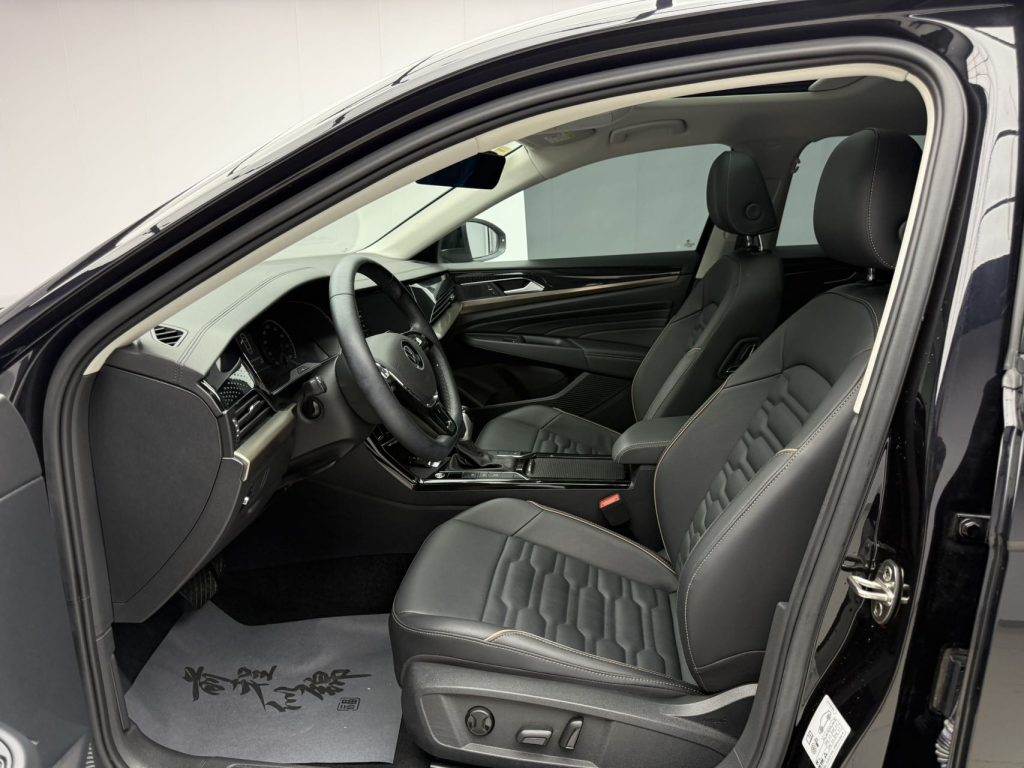 Volkswagen Passat 2021 280TSI Elite Edition - Huishida Trading