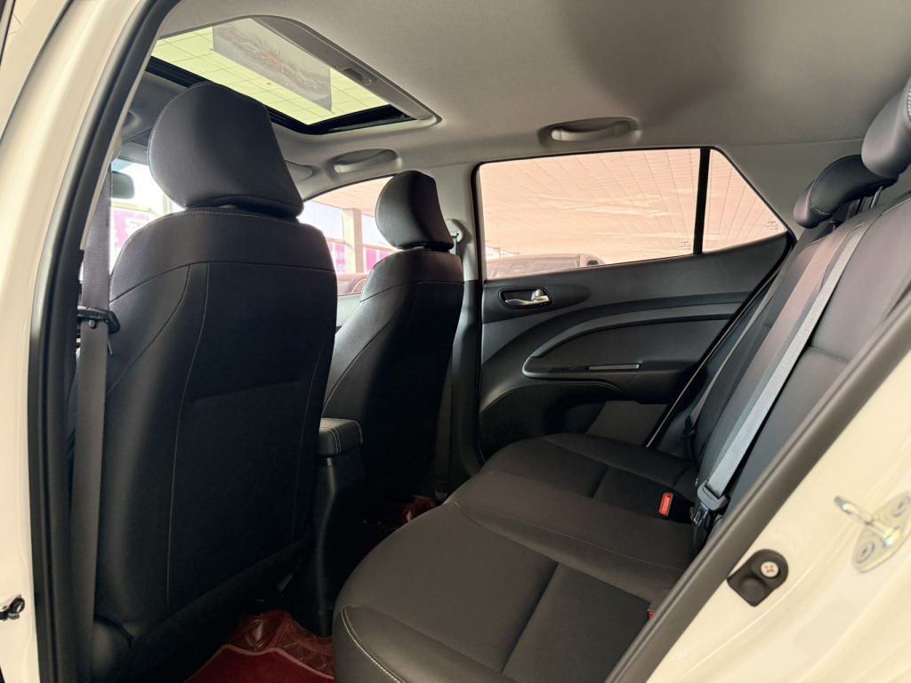 KIA KX1 2021 CVT Sunroof Edition - Huishida Trading