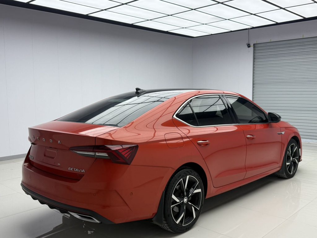 Skoda Octavia PRO 2021 модельный год PRO TSI280 DSG Flagship Edition - Huishida Trading