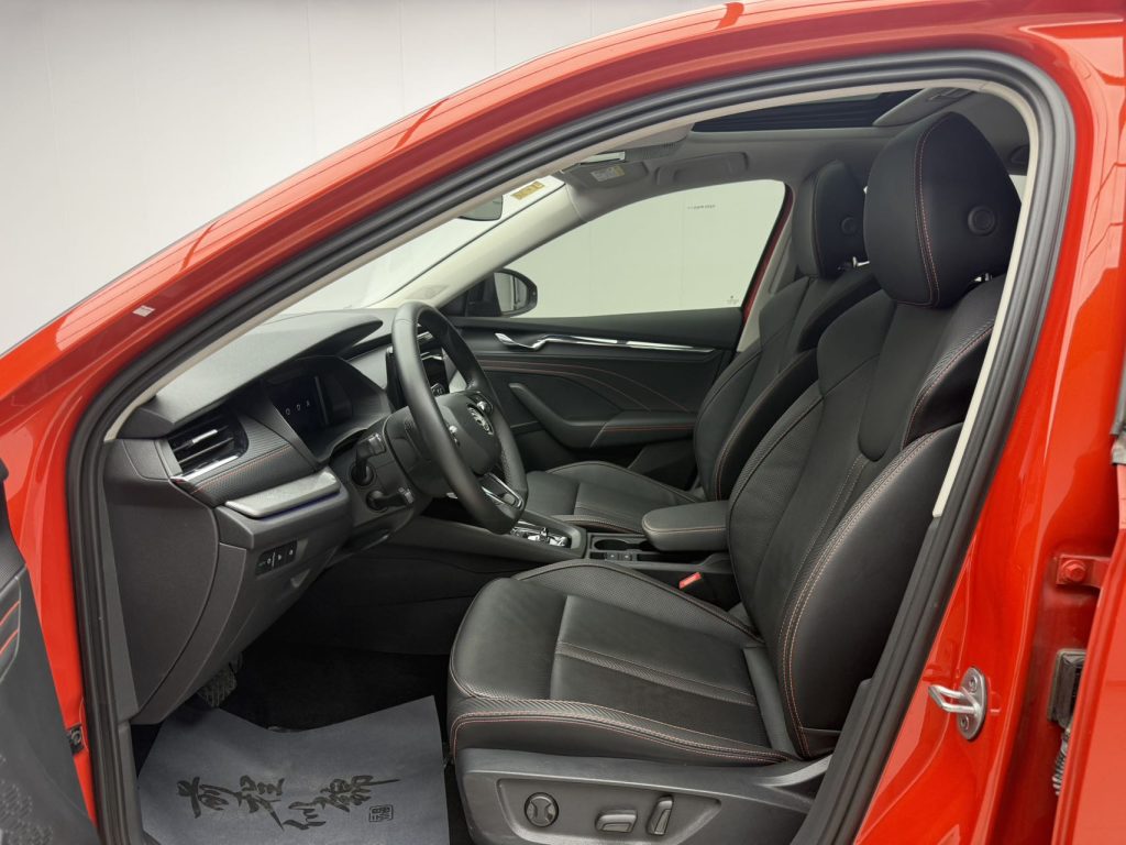 Skoda Octavia PRO 2021 модельный год PRO TSI280 DSG Flagship Edition - Huishida Trading