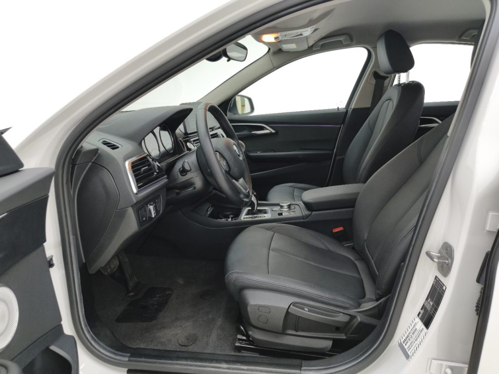 BMW 1 серии 2022 120i M Sport Edition - Huishida Trading