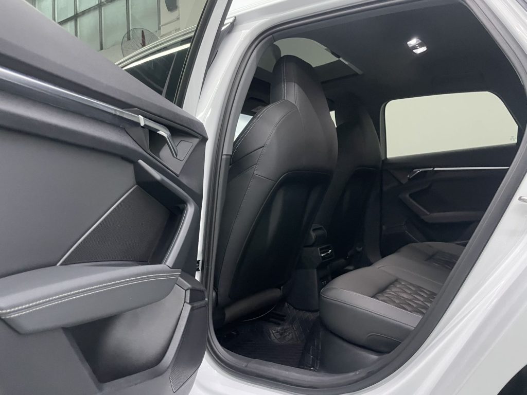 Audi A3 2021 Sportback 35 TFSI Sporty Style - Huishida Trading