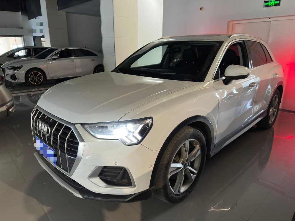 Audi Q3 2022 года 35 TFSI Elegance Edition - Huishida Trading