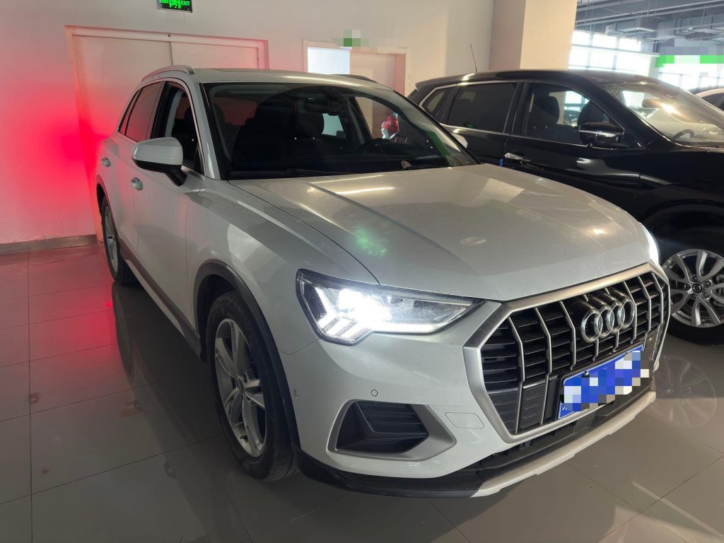 Audi Q3 2022 года 35 TFSI Elegance Edition - Huishida Trading