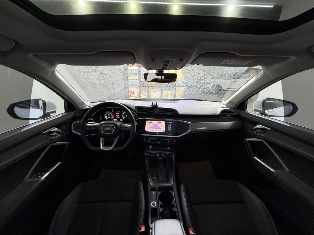 Audi Q3 2022 35 TFSI Sportline National VI - Huishida Trading