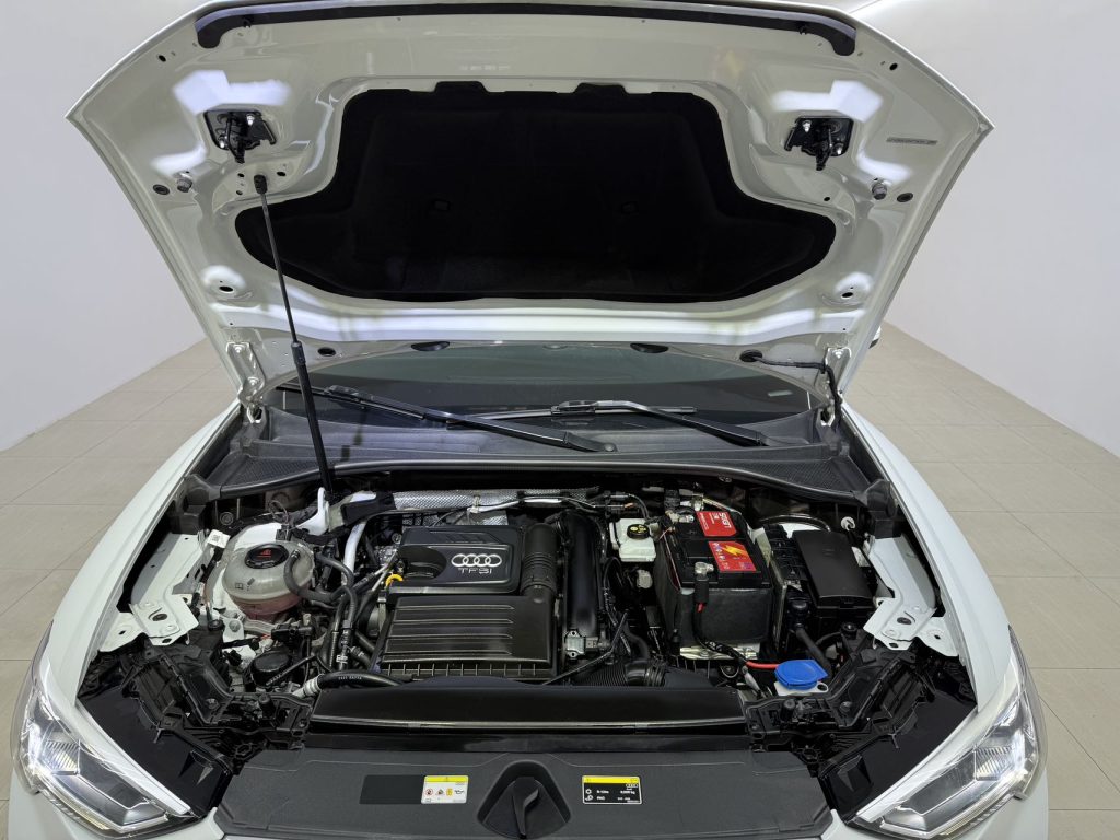 Audi Q3 2022 35 TFSI Sportline National VI - Huishida Trading