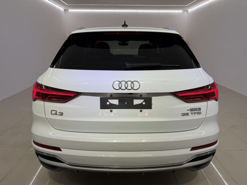 Audi Q3 2022 35 TFSI Sportline National VI - Huishida Trading