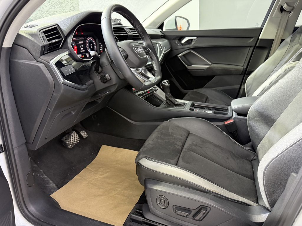 Audi Q3 2022 35 TFSI Sportline National VI - Huishida Trading