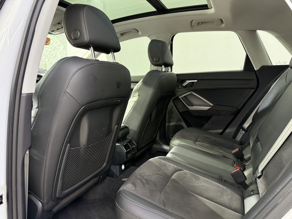 Audi Q3 2022 35 TFSI Sportline National VI - Huishida Trading