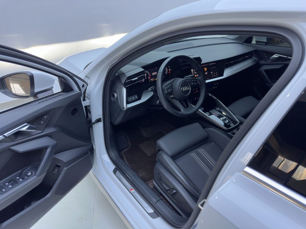 Audi A3 2021 года A3L Limousine 35 TFSI Sportline - Huishida Trading